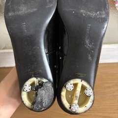 ツモリチサトパンプス22.5cmの画像