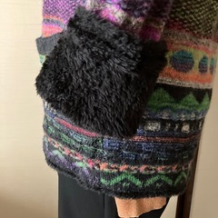ボアとニットのジャケットの画像