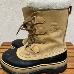 SOREL Caribou スノーブーツ ベージュ/ブラック25㎝の画像