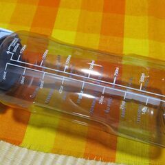 ☆★Ohget 2リットル直飲み水筒低使用品★☆の画像