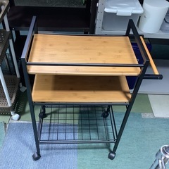 【リサイクルサービス八光】幅58㎝　ベージュ＆ブラック　キッチンワゴンの画像