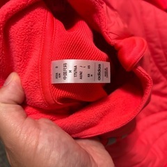 adidas 
ウェアの画像