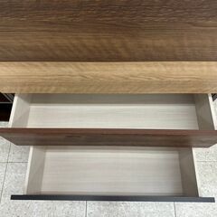 ★リユースのサカイ高崎店★TJ13112 (株)ニトリ チェスト 茶系 H136.5×D43×W80 クリーニング済みの画像