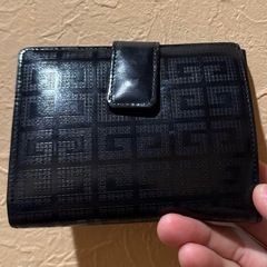 即日引渡🆗ジバンシー　財布　givency レディース　メンズ折り財布の画像