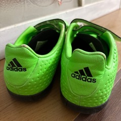 キッズadidas21cmの画像