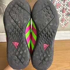 キッズadidas21cmの画像
