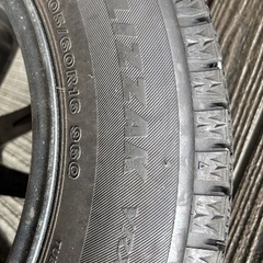 205/60R16　ブリヂストン　ブリザックＶＲＸ3　冬用スタッドレスタイヤセット4本 　ノア・ヴォクシー等にの画像