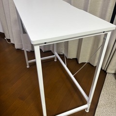 美品！ホワイトデスクの画像
