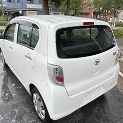 ★　ダイハツ　ミライース　L★走行61300ｋｍ★人気のホワイト★カーナビ★ドライブレコーダー付★ワンオーナー★車検２年取得渡し+法令点検整備付★無事故車★キーレス１年保証ポリマーコート付の画像