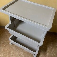 [ケユカ] KEYUCA 軽い テーブルワゴン 3段 (テーブル付き キャスター付き)の画像