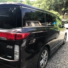 日産エルグランドの画像