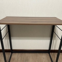 折りたたみデスクの画像