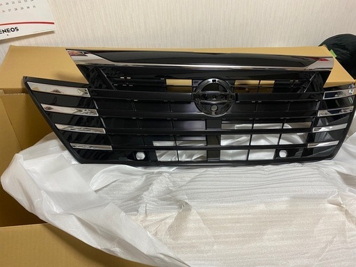 日産 純正 フロントグリル 62310-7NK0A