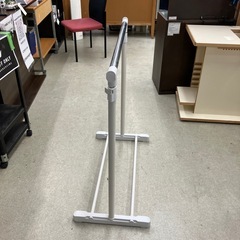 T2510-261 ハンガーラック ホワイト 伸縮式  キズ汚れ有りの画像