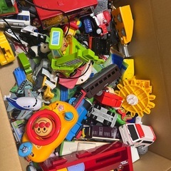 おもちゃ一式　男の子向け　ハッピーセットプラレールの画像