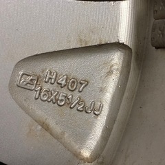 スタッドレスタイヤホイール付き4本の画像