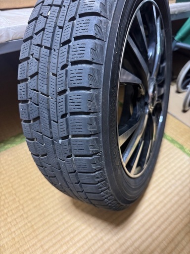 スタッドレスタイヤホイール付き
