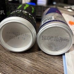 モンスターエナジーとレッドブル 
の画像
