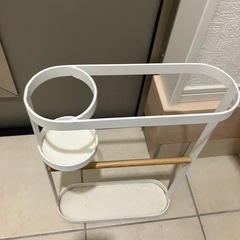【お取引き先確定】北欧風　傘立て　汚れや使用感ありの画像