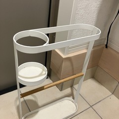 【お取引き先確定】北欧風　傘立て　汚れや使用感ありの画像