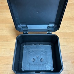 ★バイク用リアボックス★大容量57L★モノロックケース★の画像