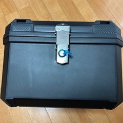 ★バイク用リアボックス★大容量57L★モノロックケース★の画像
