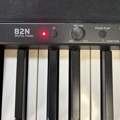 KORG電子ピアノ B2N 88鍵盤（スタンド、ペダル、説明書付）の画像