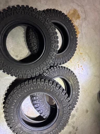 ジムニー　マキシス　creepycrawler