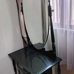 早期処分希望！グリーンの鏡台　の画像