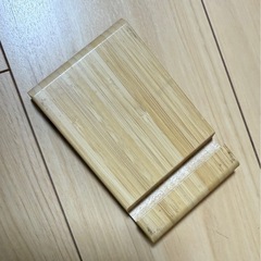 IKEA 携帯スタンドの画像