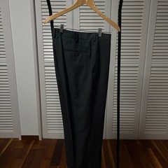 ユニクロUグレーセットアップLの画像
