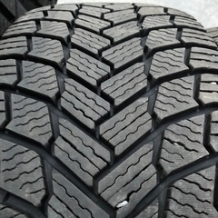 MICHELIN 225/55R17 4本 スタッドレスタイヤ 中古 アルファードセルシオフーガXVアウディワーゲンなどになどにの画像