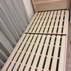 ベッドフレーム の画像
