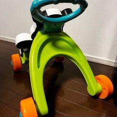 ベビー歩行器の画像