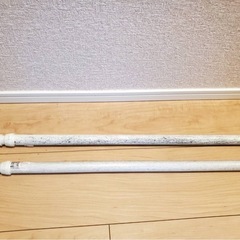 突っ張り式室内物干しの画像