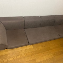 ほぼ未使用　ローソファ　1万5千円で買いました。の画像