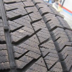 ブリザックＶＲＸ2　205/65Ｒ16 95Q　23年製造　バリ山の画像
