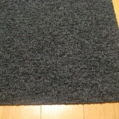 日本製タイルカーペット厚み6.5㎜・１枚１４０円・在庫２０枚＜５１９６＞訳あり品の画像