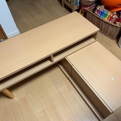 可変式テレビ台（ニトリかケイヨーD2品）の画像