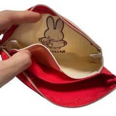 新品 ワッペン3ポケットポーチ RD ギンガムシリーズmiffy ミッフィーの画像