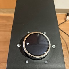 [山善] 大風量 セラミックヒーター 加湿機能搭載 (木造和室 6畳 / プレハブ洋室 10畳 まで) タンク容量2.2L 暖房出力2段階切替 ホワイト DKF-M12(W) 2020年製の画像