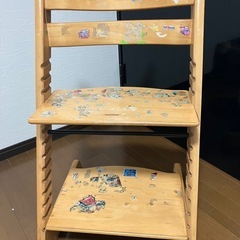 ストッケ　子供椅子の画像