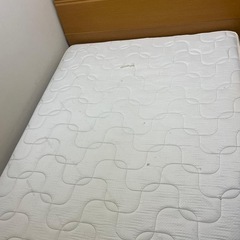 セミダブルベッド　マット付き　中古の画像
