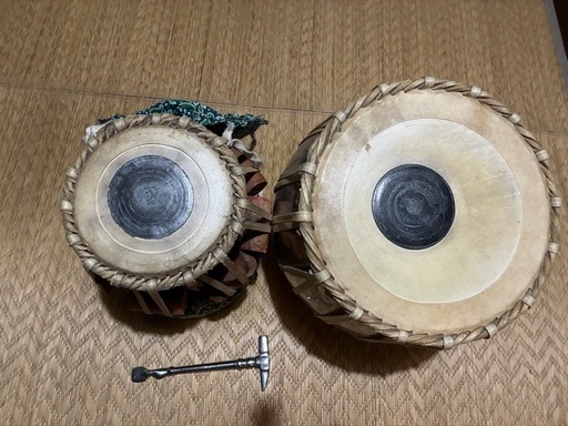 タブラ　インド太鼓　打楽器