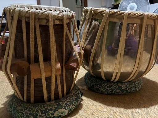 タブラ　インド太鼓　打楽器