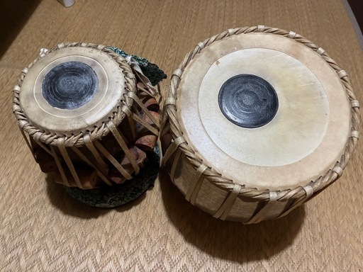 タブラ　インド太鼓　打楽器