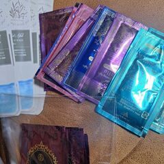 フェイスパック.DHCプエラリア美容液８５００円程します。の画像