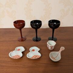 折敷4枚、酒器３脚&小皿のセットの画像