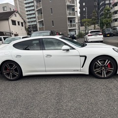 ポルシェパラメーラ　GTS❗️ の画像
