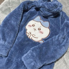 ハチワレ ちいかわ gu ラウンジパーカーの画像
